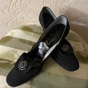 Vintage 1960s fabric dressy heels